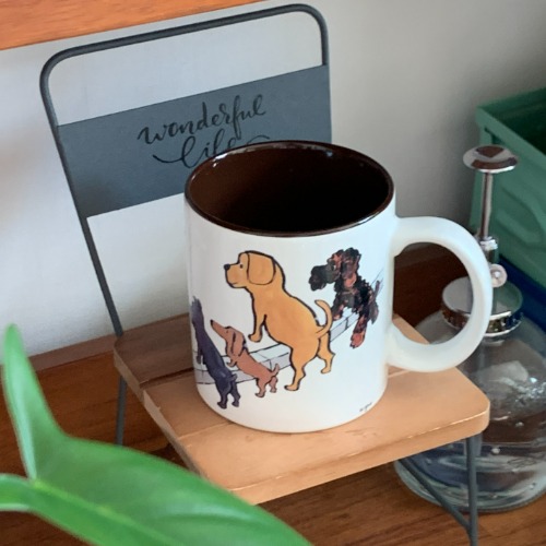 아이토 네마리의 개 강아지 머그컵, 자체 제작 패브릭